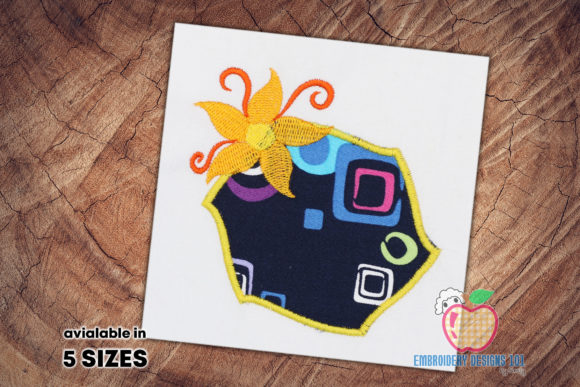 Octagon with Flower Applique: A Craft Fair Review